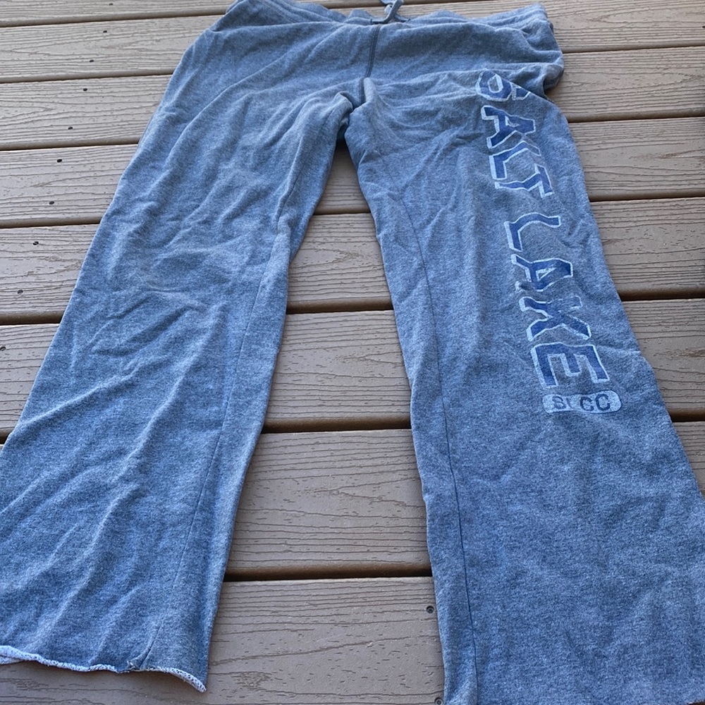 Dark gray salt lake sweatpants